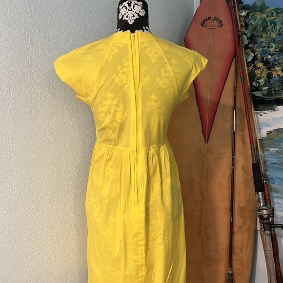 💛Shabby Apple,Vibrant Yellow Dress, Layered Upper, Slimming Bottom, Size S💛 - Picture 6 of 10